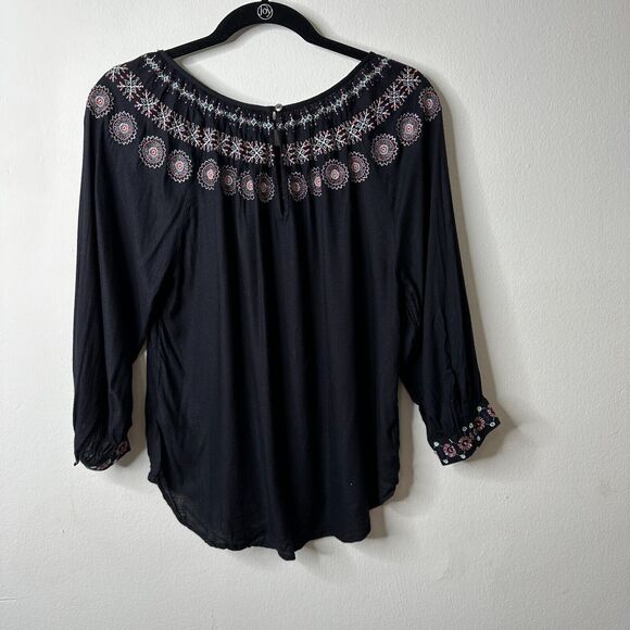 Velvet By Graham & Spencer Eva Black Peasant Top Pastel Embroidered Neck XS - Picture 6 of 16